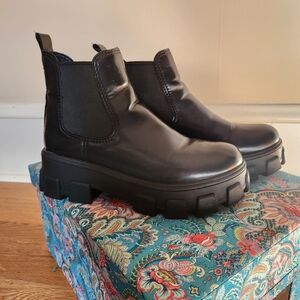 Circus by Sam Edelman Black Leather Boots